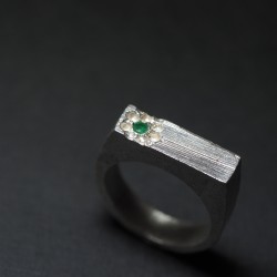 Emerald ring