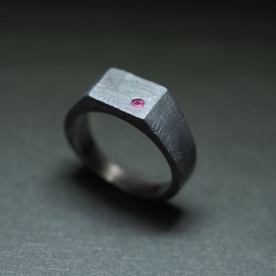 Ruby oxidize ring